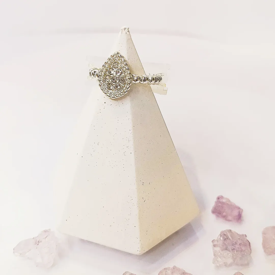 انگشتر اشک i am